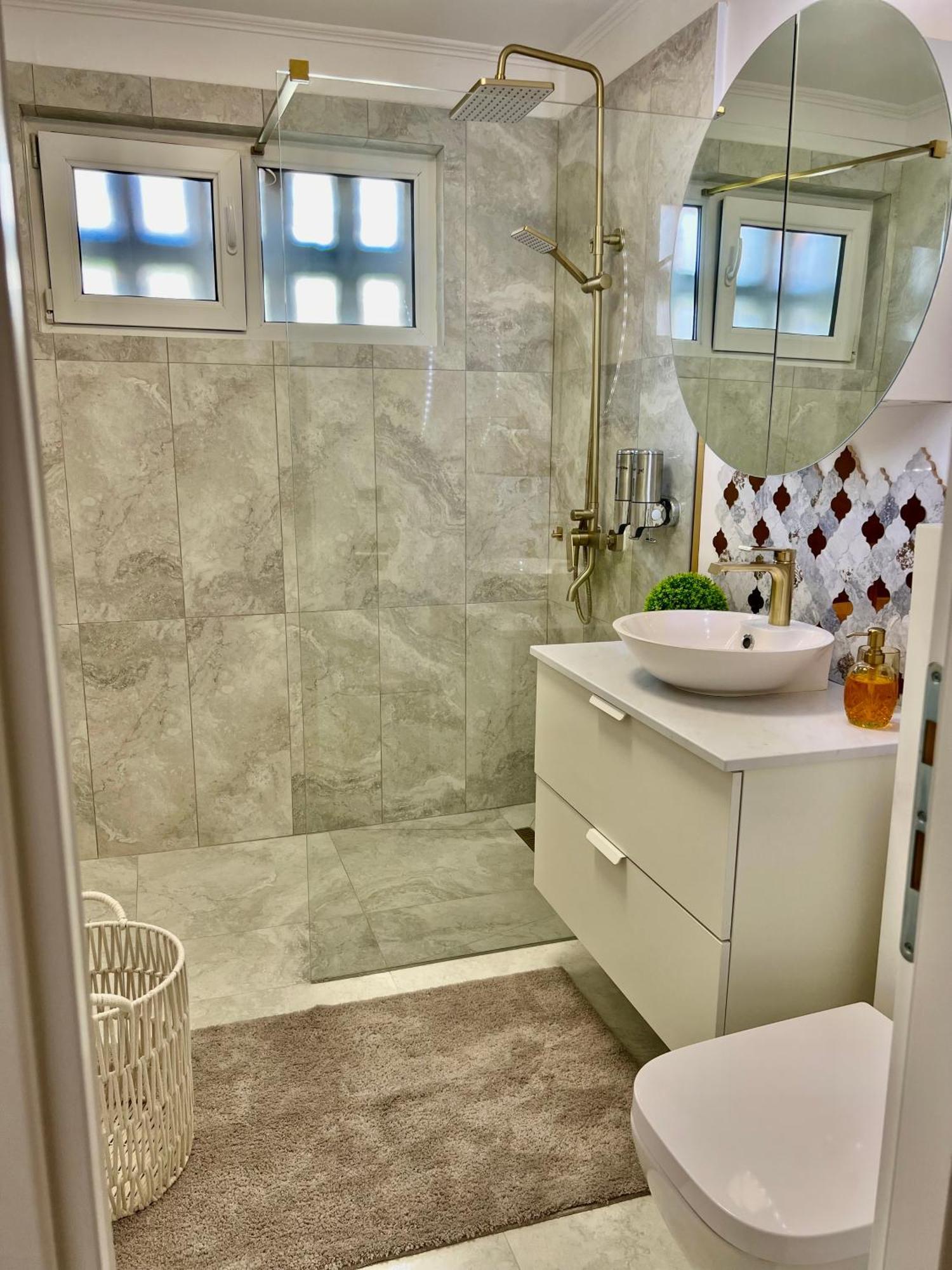 Resita Dream Apartament المظهر الخارجي الصورة
